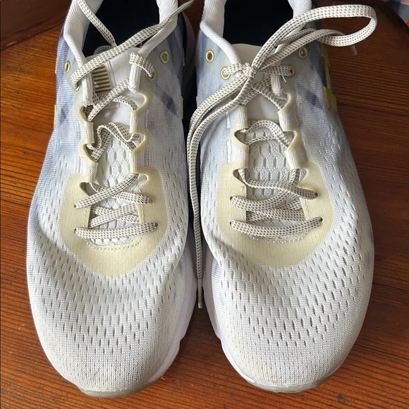 Ladies Under Armour White and Black Athletic Shoes - Picture 9 of 9